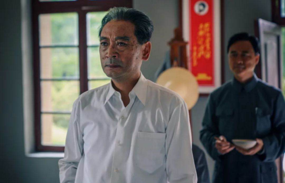 我想见70多次扮演周总理的人